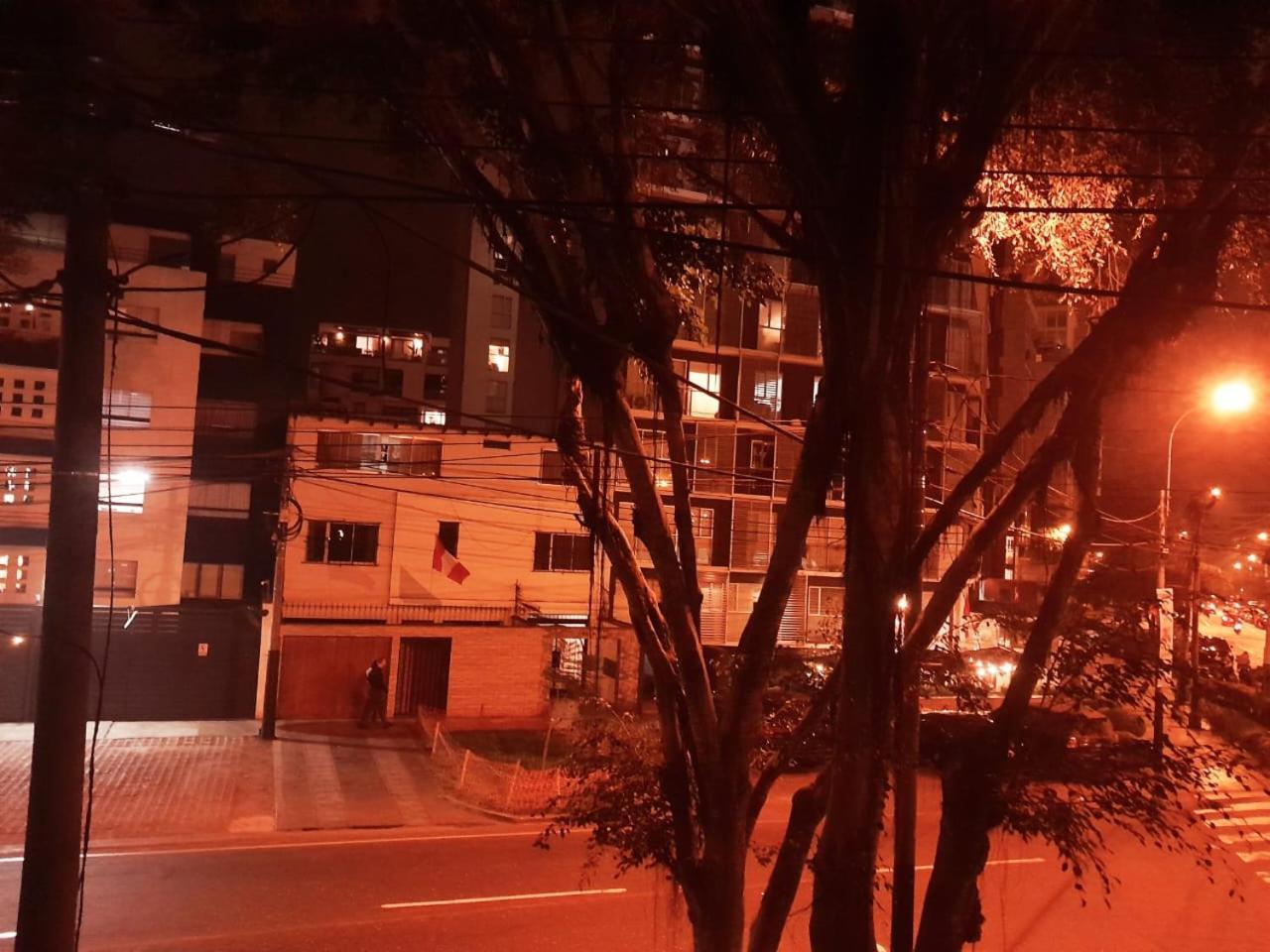 Хостел Mkl Barranco Лима Экстерьер фото
