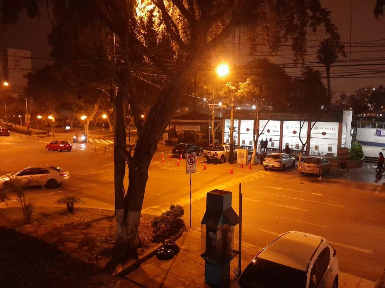 Хостел Mkl Barranco Лима Экстерьер фото