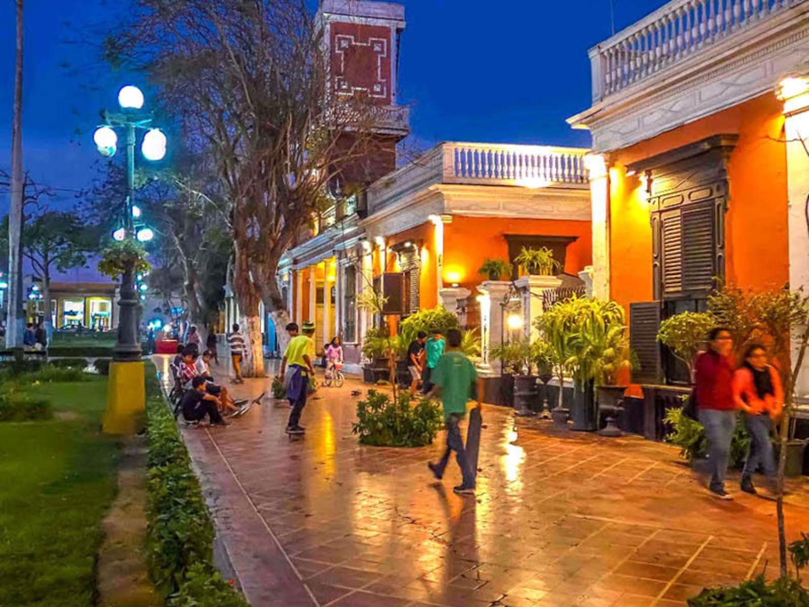 Хостел Mkl Barranco Лима Экстерьер фото